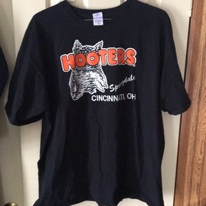 HOOTERS Springdale Cincinnati Ohio